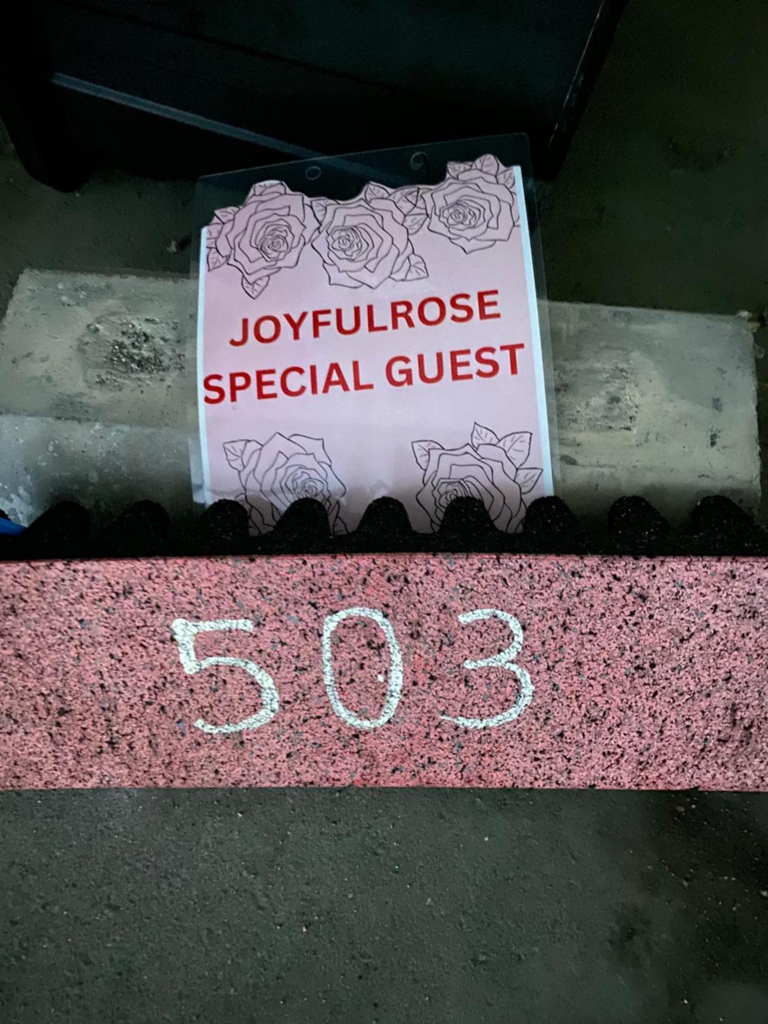 Joyful Rose Ginowan Exterior foto